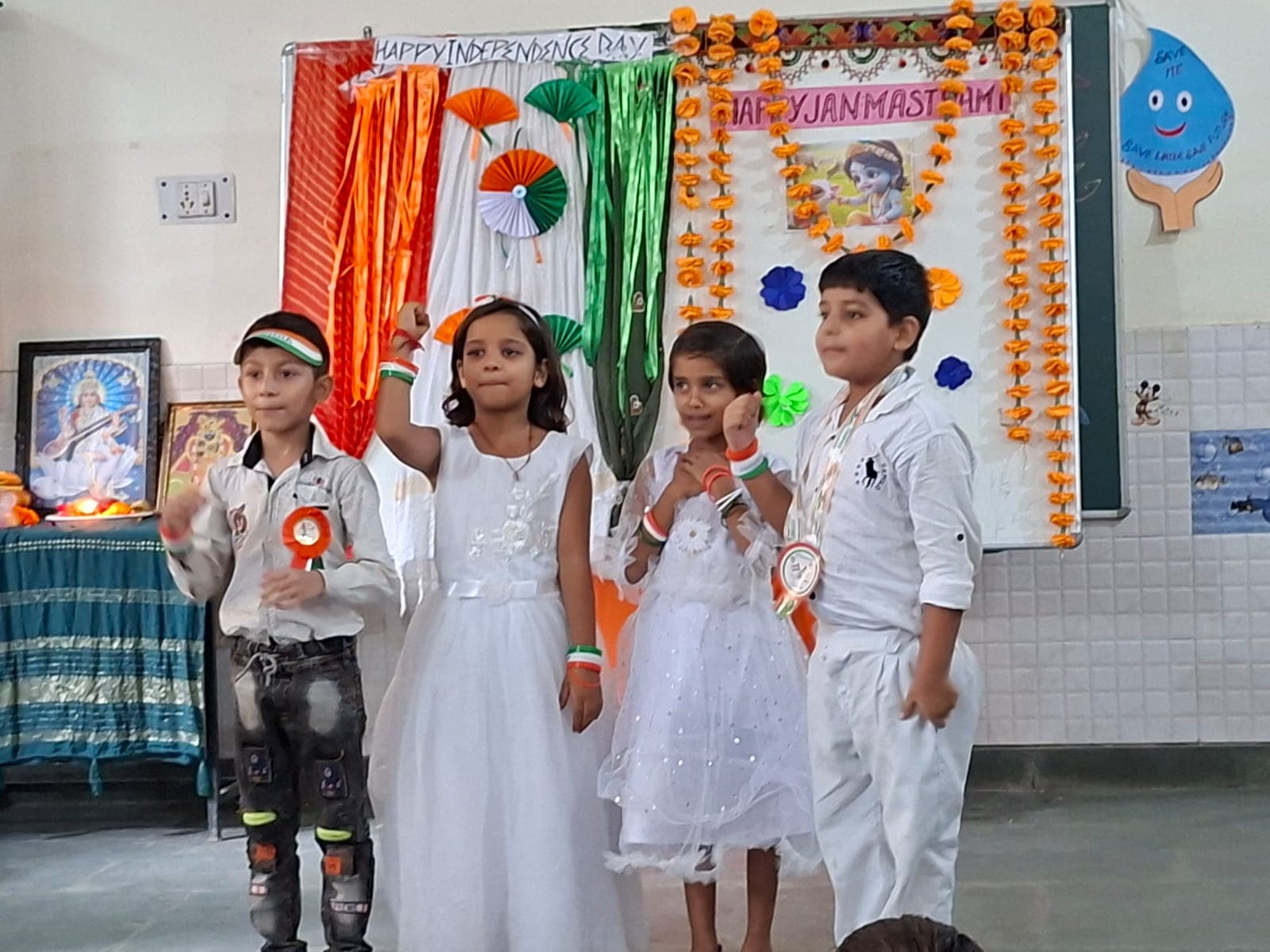 School Moment 16